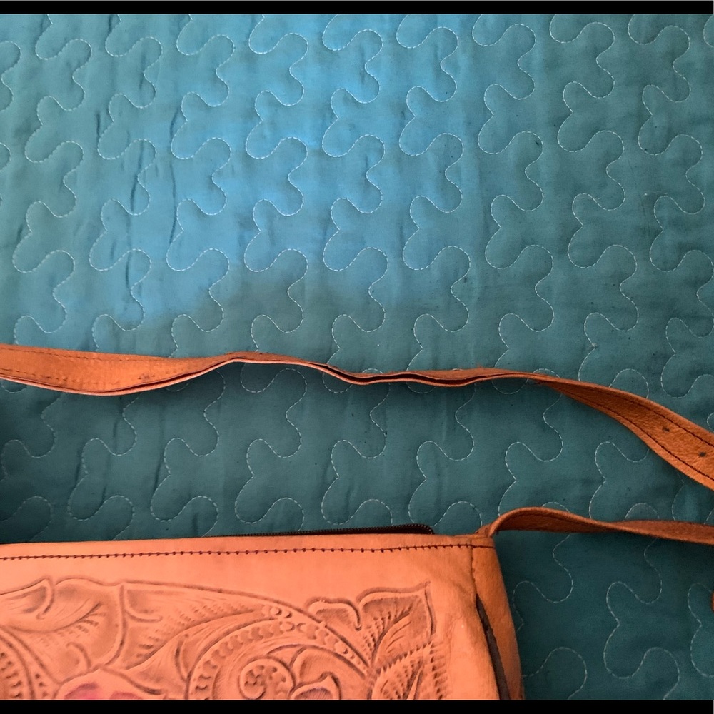 Mexican Artisan -Genuine leather bag - Picture 12 of 16